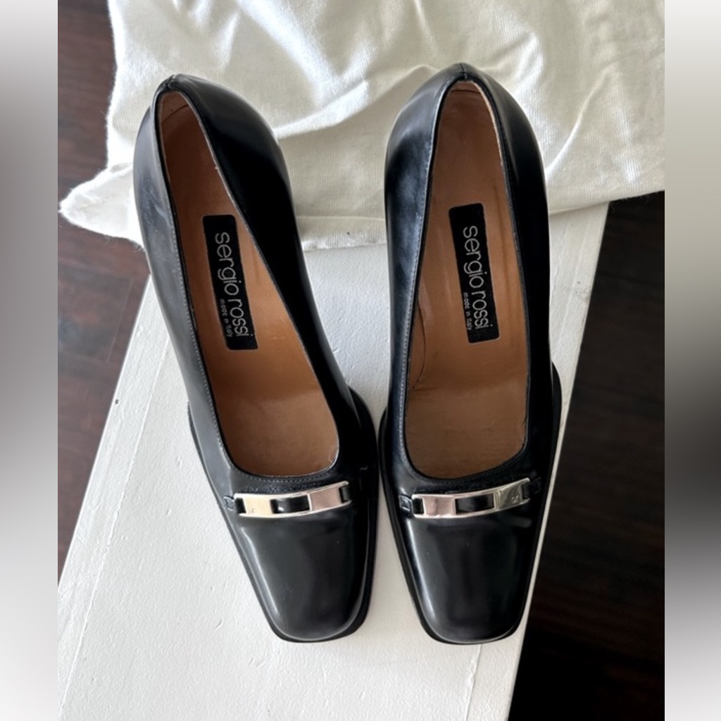 Elegant Leather Sergio Rossi Shoes, Size 37 Beautiful Great Quality Leather